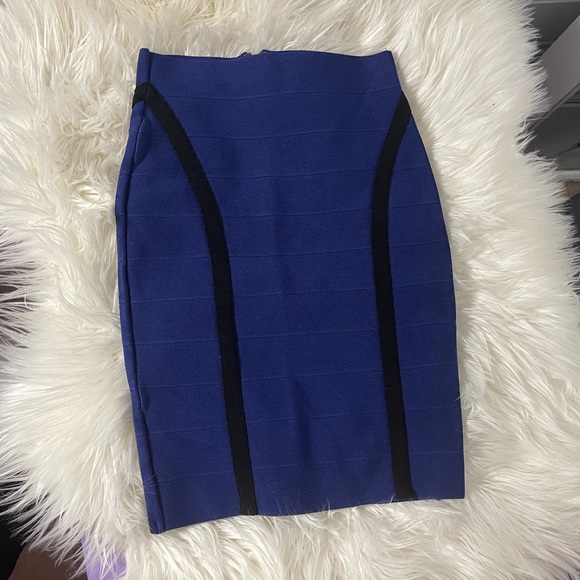 Blue Guess Bodycon Skirt 💙 - Picture 1 of 5